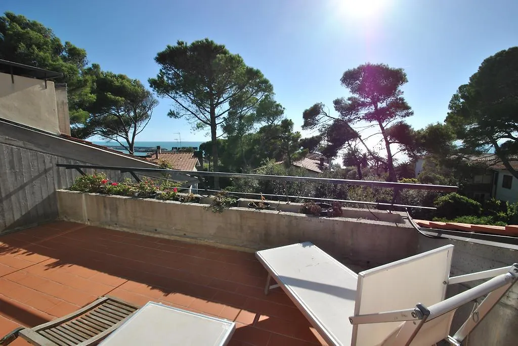 Case Vacanze Villa Marina Castiglioncello 0*,  Italy